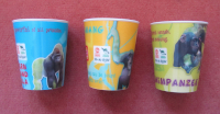 Lenticular cups